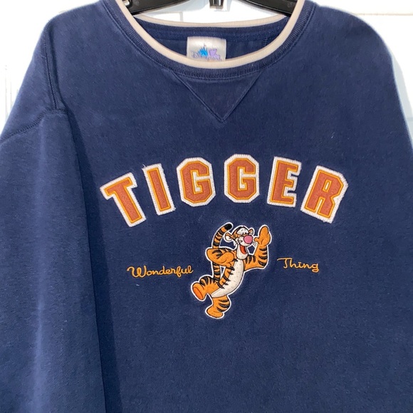 Disney Sweaters - Vintage Tigger Disney Sweater